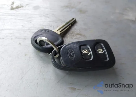 2011 Hyundai Santa Fe Limited V6 from USA, damaged, VIN 5XYZK4AG2BG045684